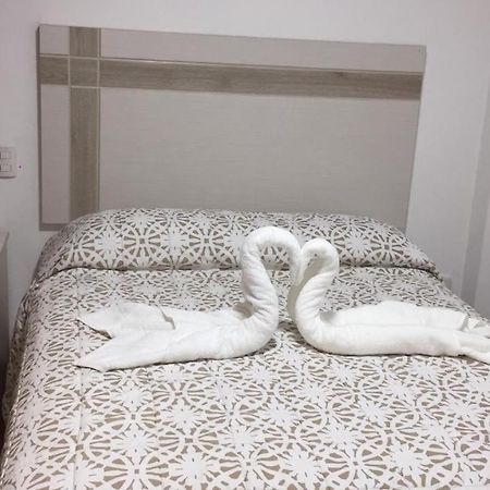 Hostal Victoria Lima Dış mekan fotoğraf